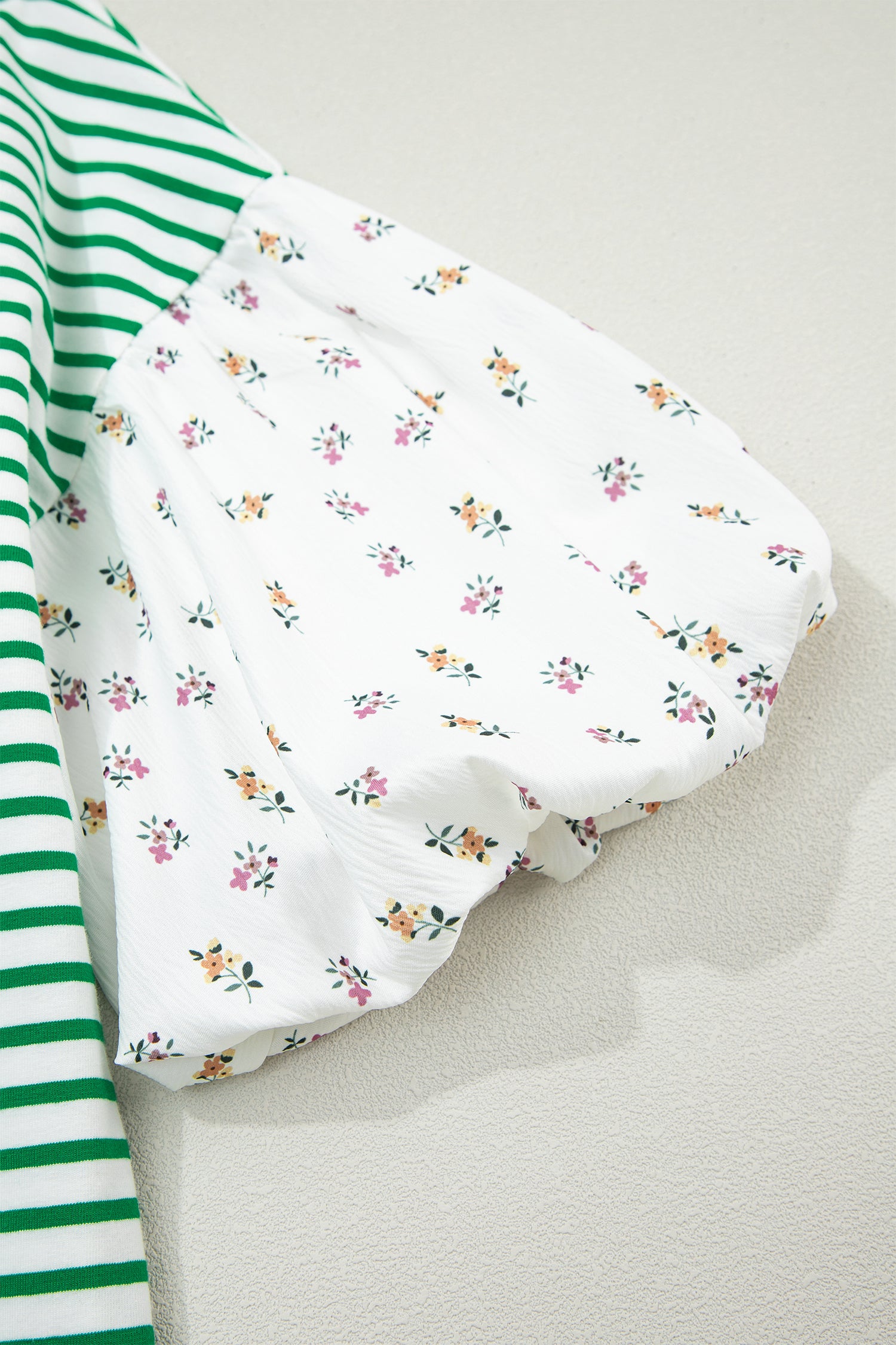 Green Stripe Floral Puff Sleeve Patchwork Round Neck Loose Top