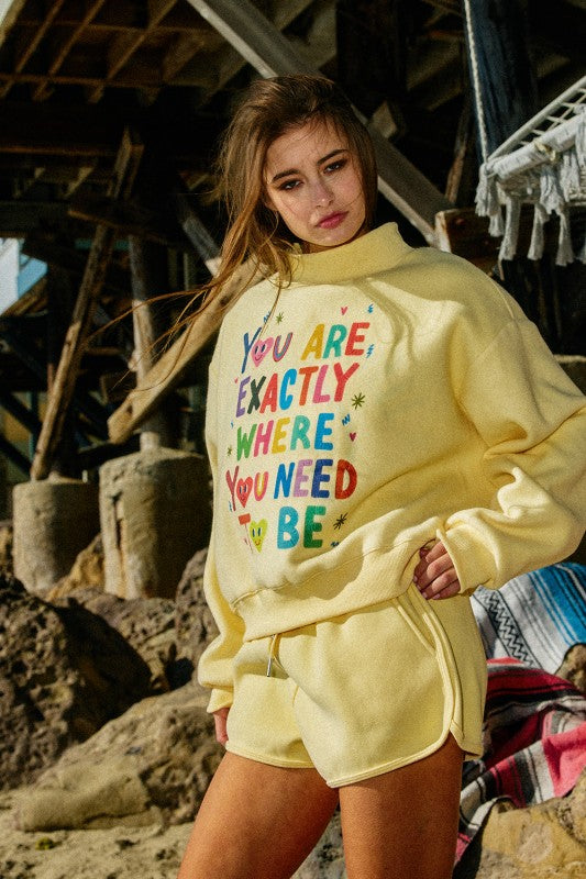 Reversible Graphic Mock-neck Crop Sweatshirt